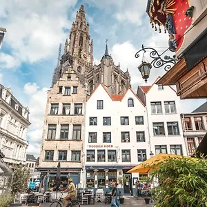  Appartement Tempel Triplex & Duplex At Historic Heart Of Belgique